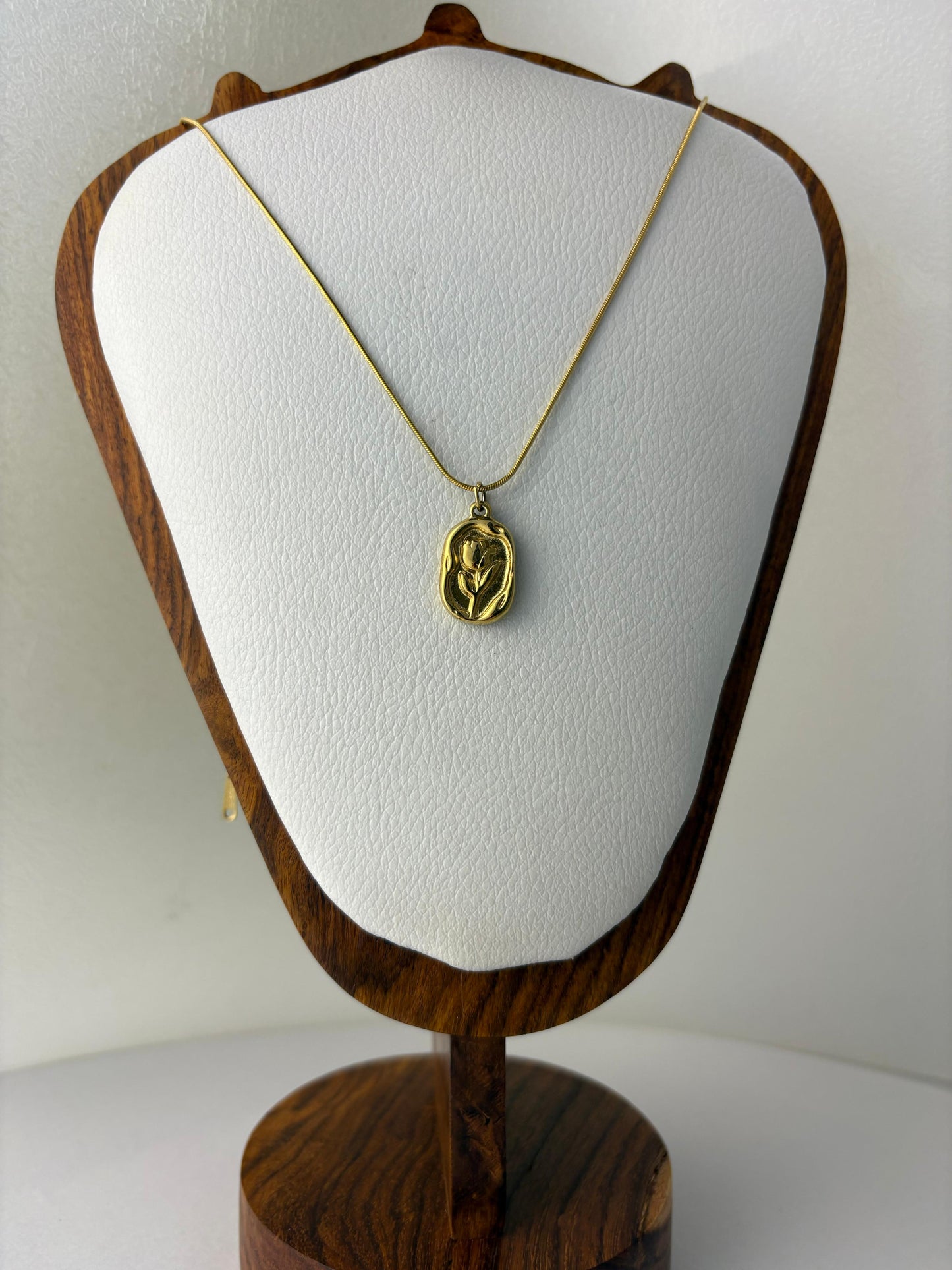Muse Bloom Pendant