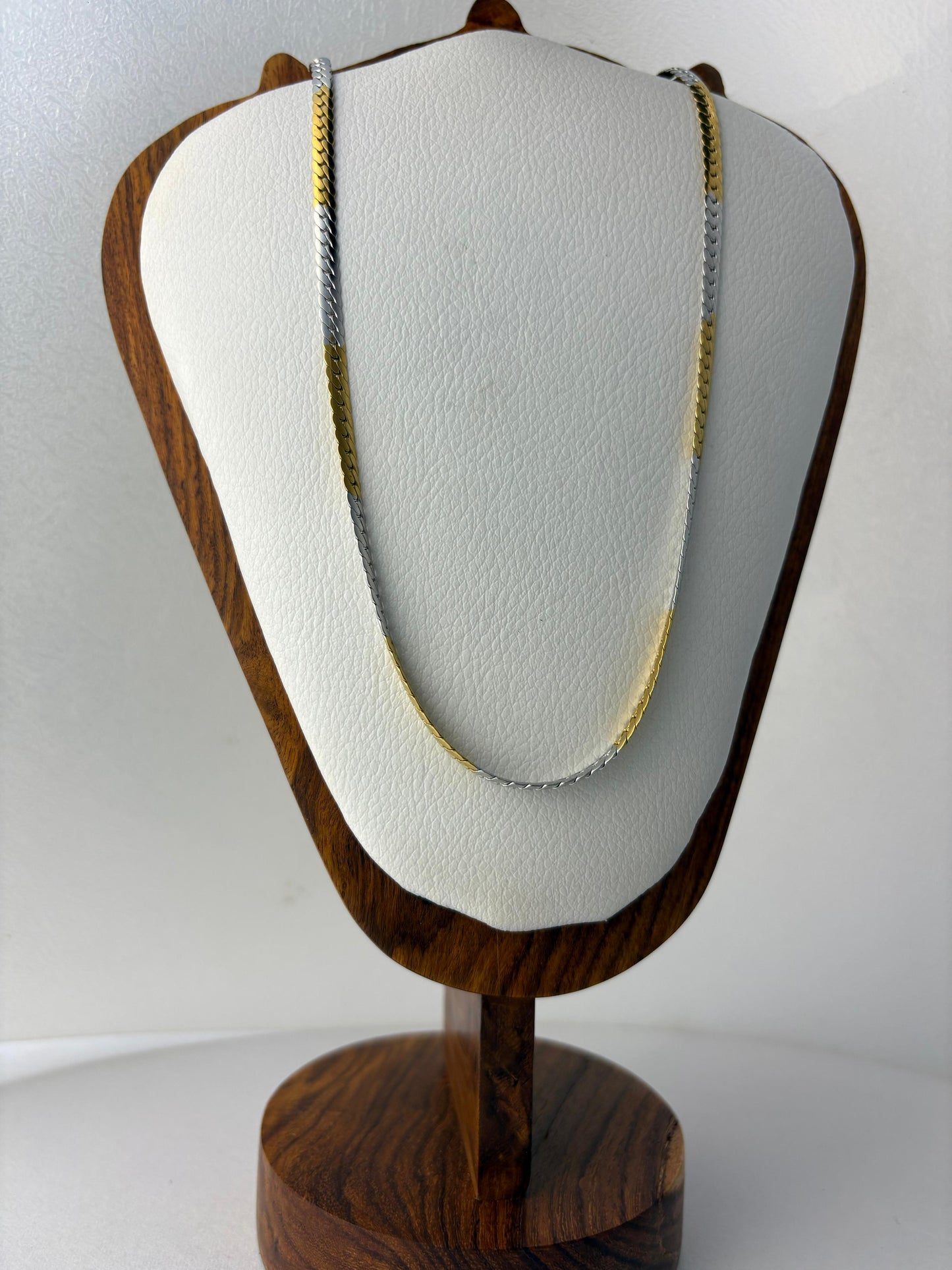 MoonGold Chain