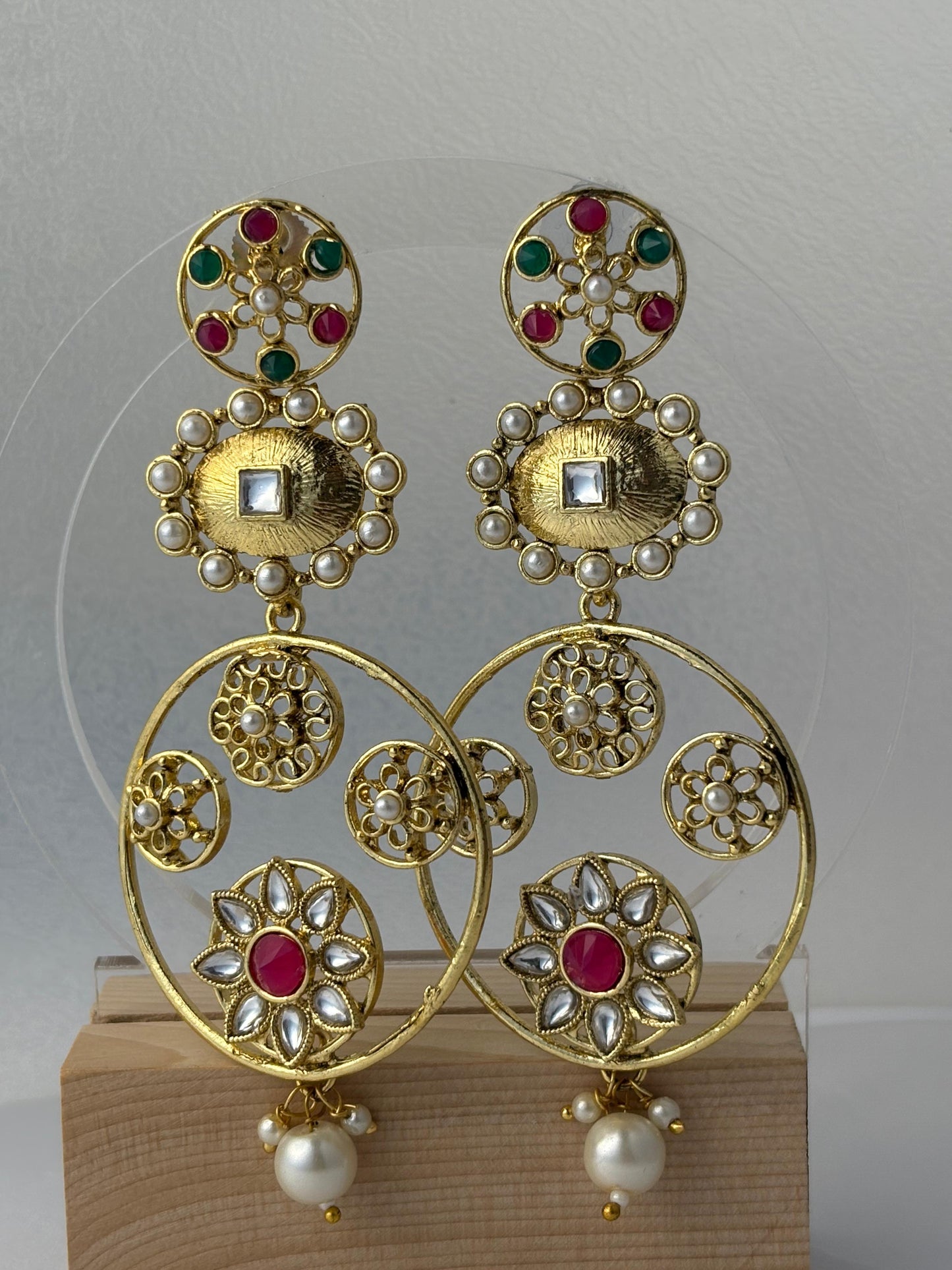 Gulbahaar Hoops