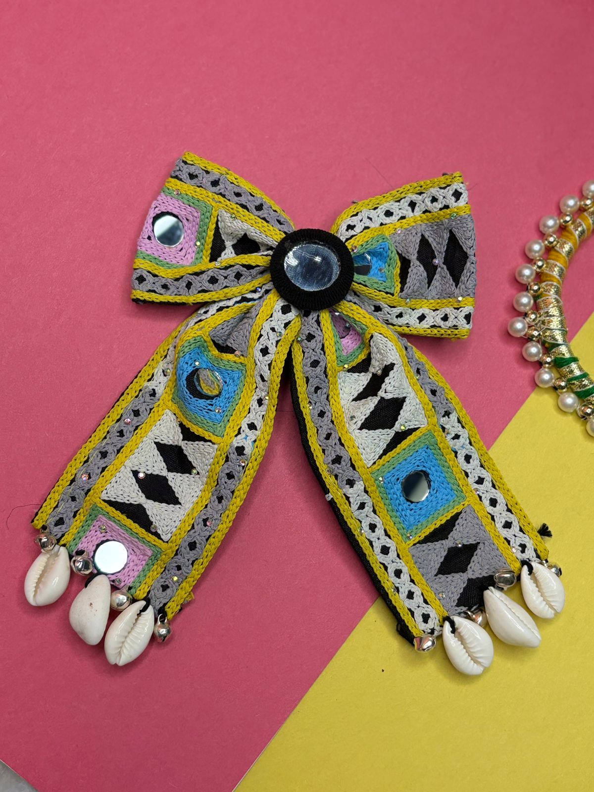 Garba Glow Bow