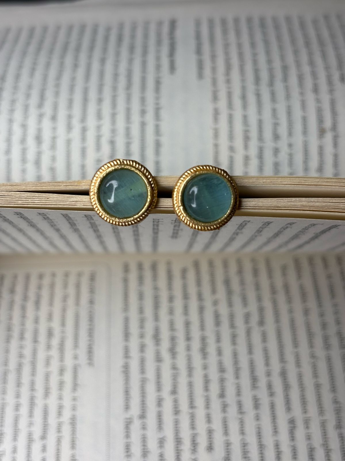 Colourful Monalisa Stone Stud