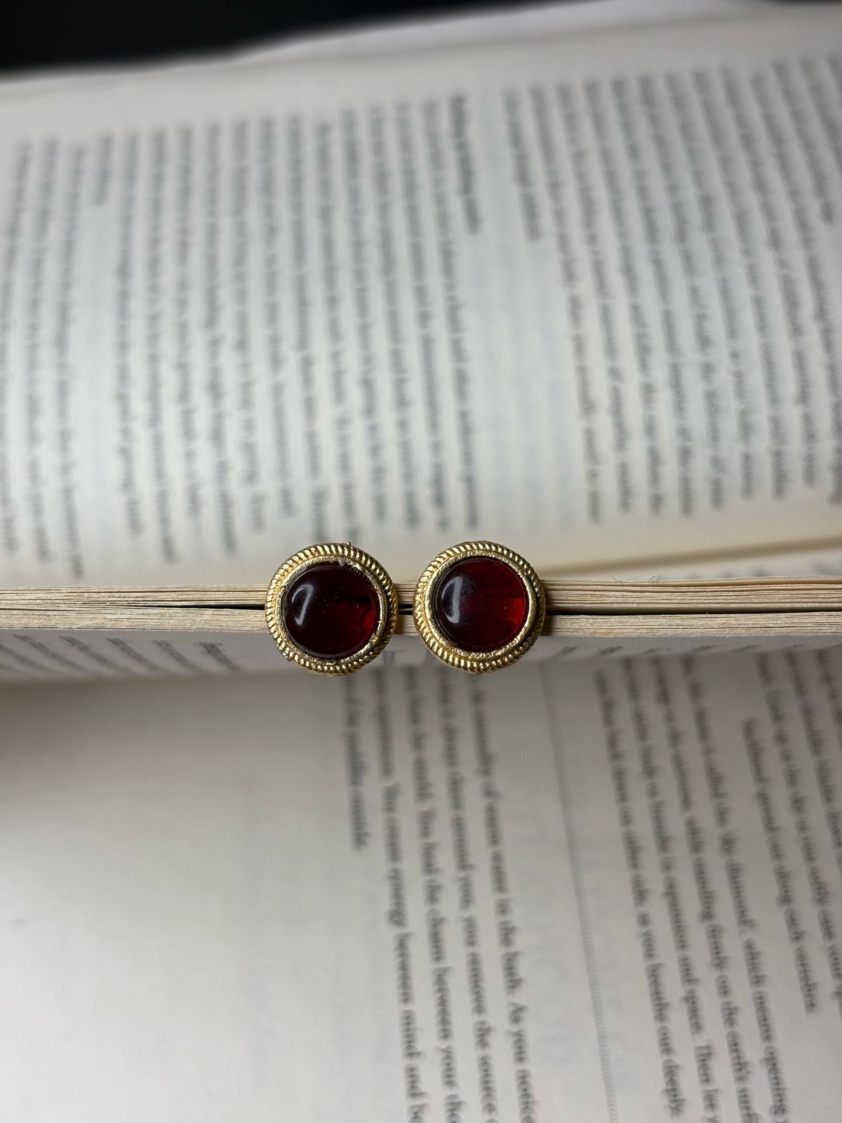 Colourful Monalisa Stone Stud