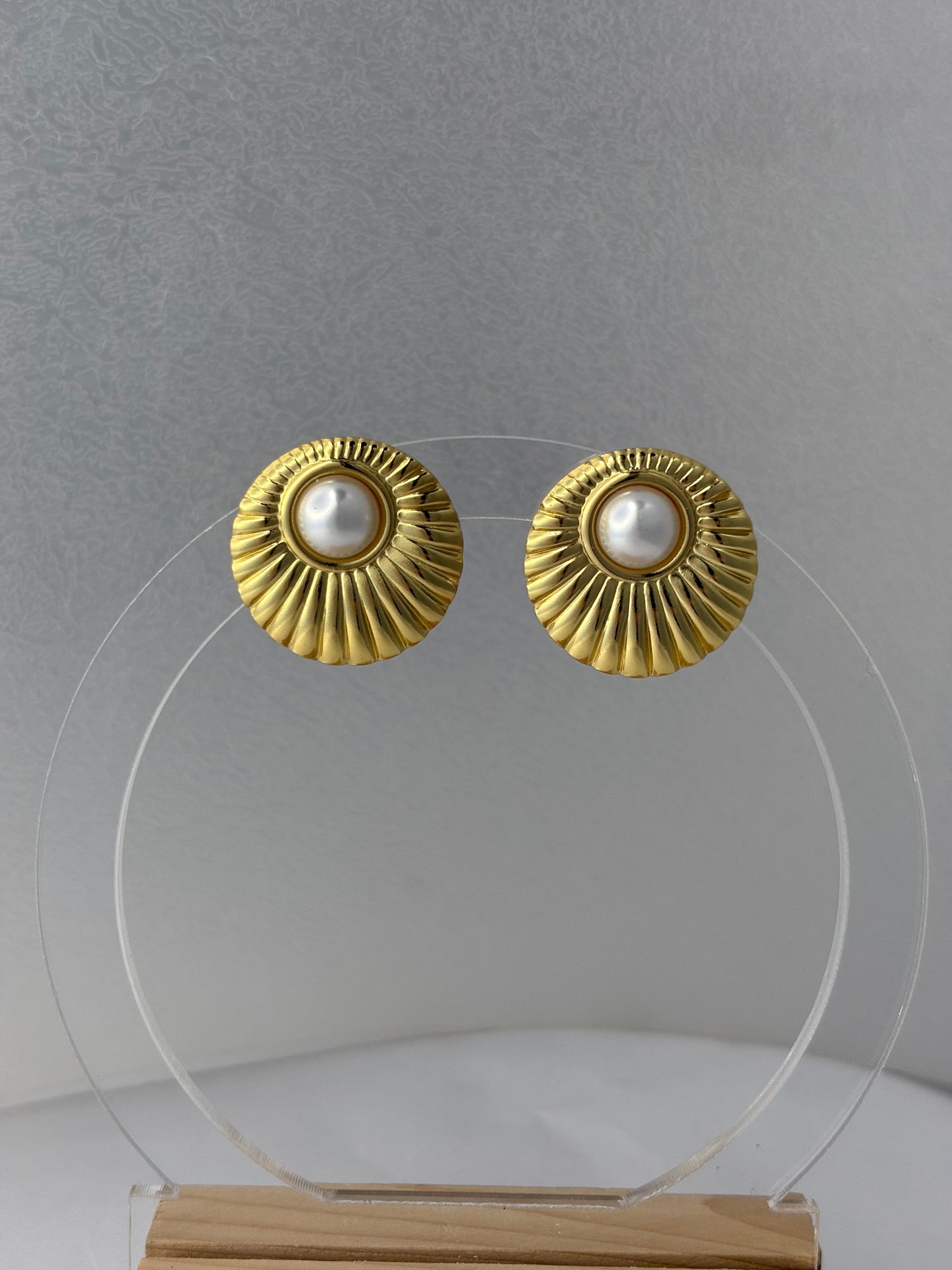 Gold Pearl Earrings