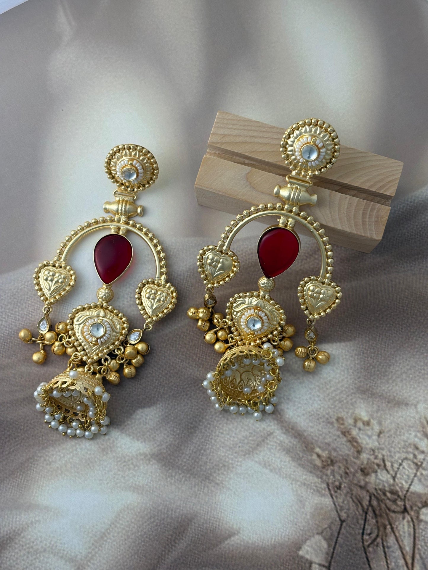 Kesar Kundan Jhumka