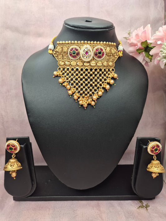 Antique Multicolour Gold Triangle Choker Set