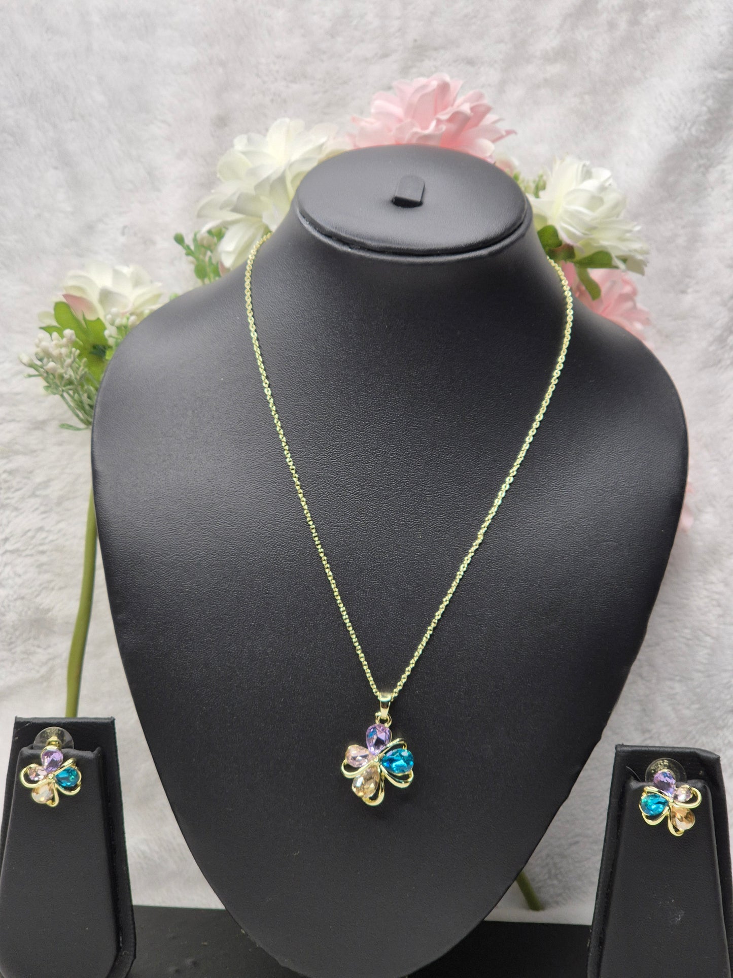 Elegant Crystal Pendant Set