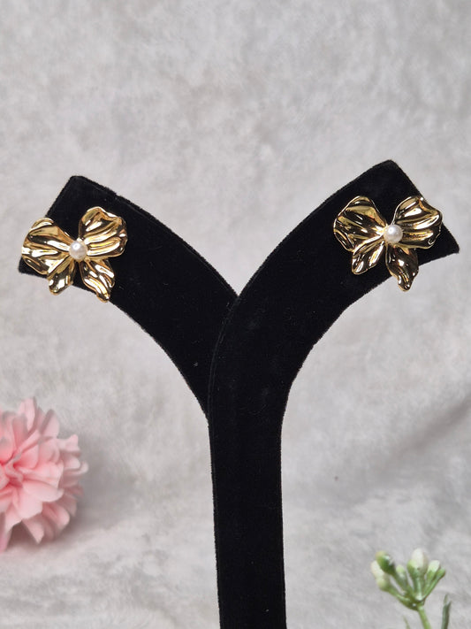 Anti Tarnish Gold Bow Pearl Earings