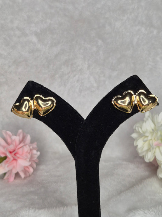 Anti Tarnish Gold Heart Pair Earings