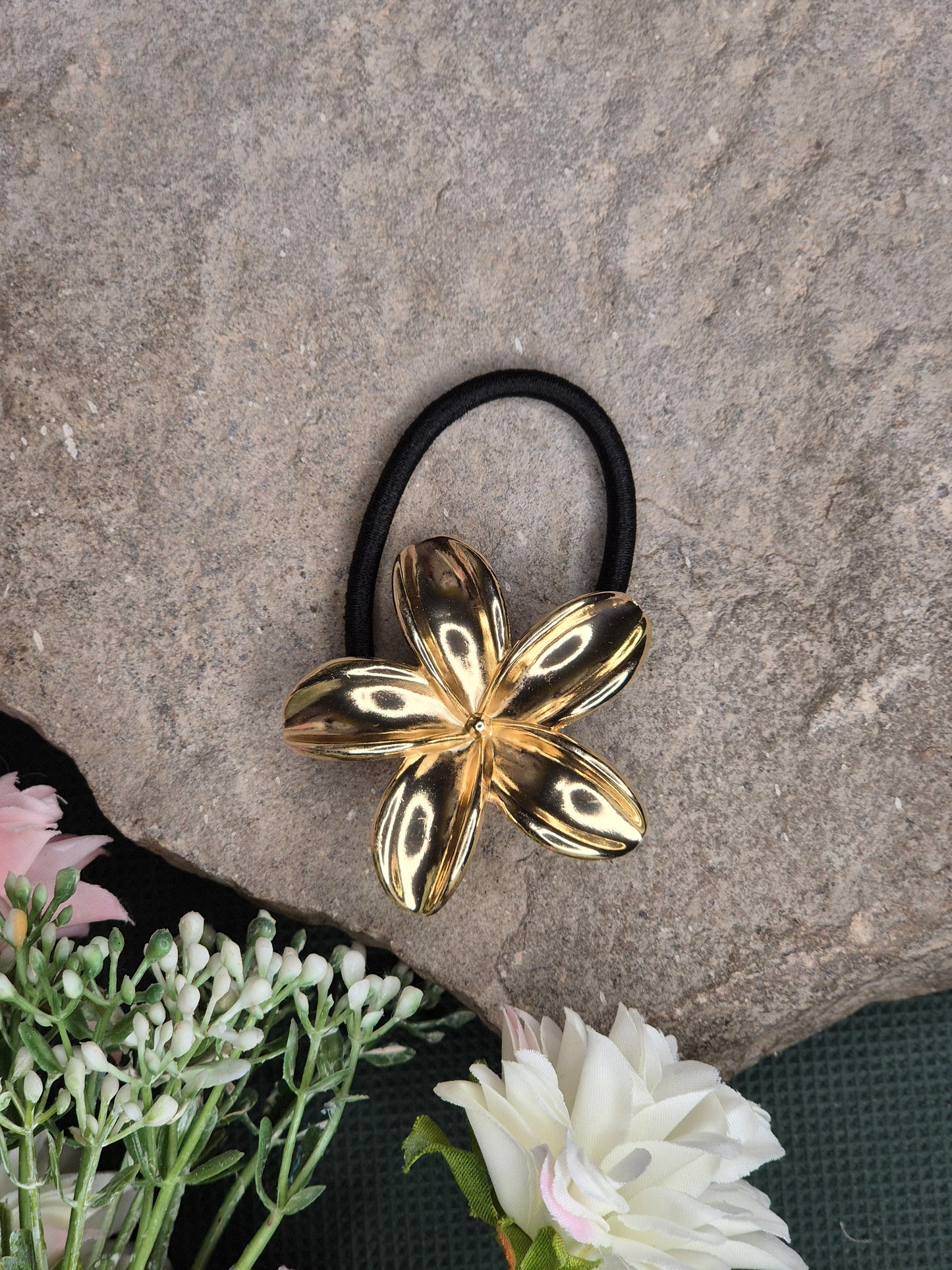 Anti Tarnish Flower Hair Tie