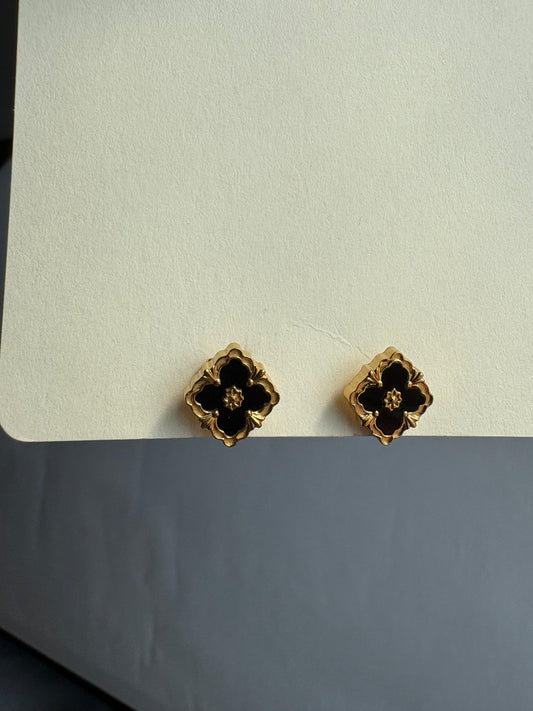 Minimal Stud Earrings
