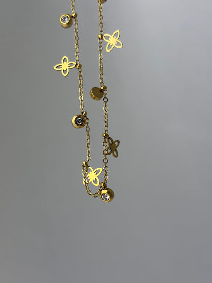 Dainty Pendant with Earrings