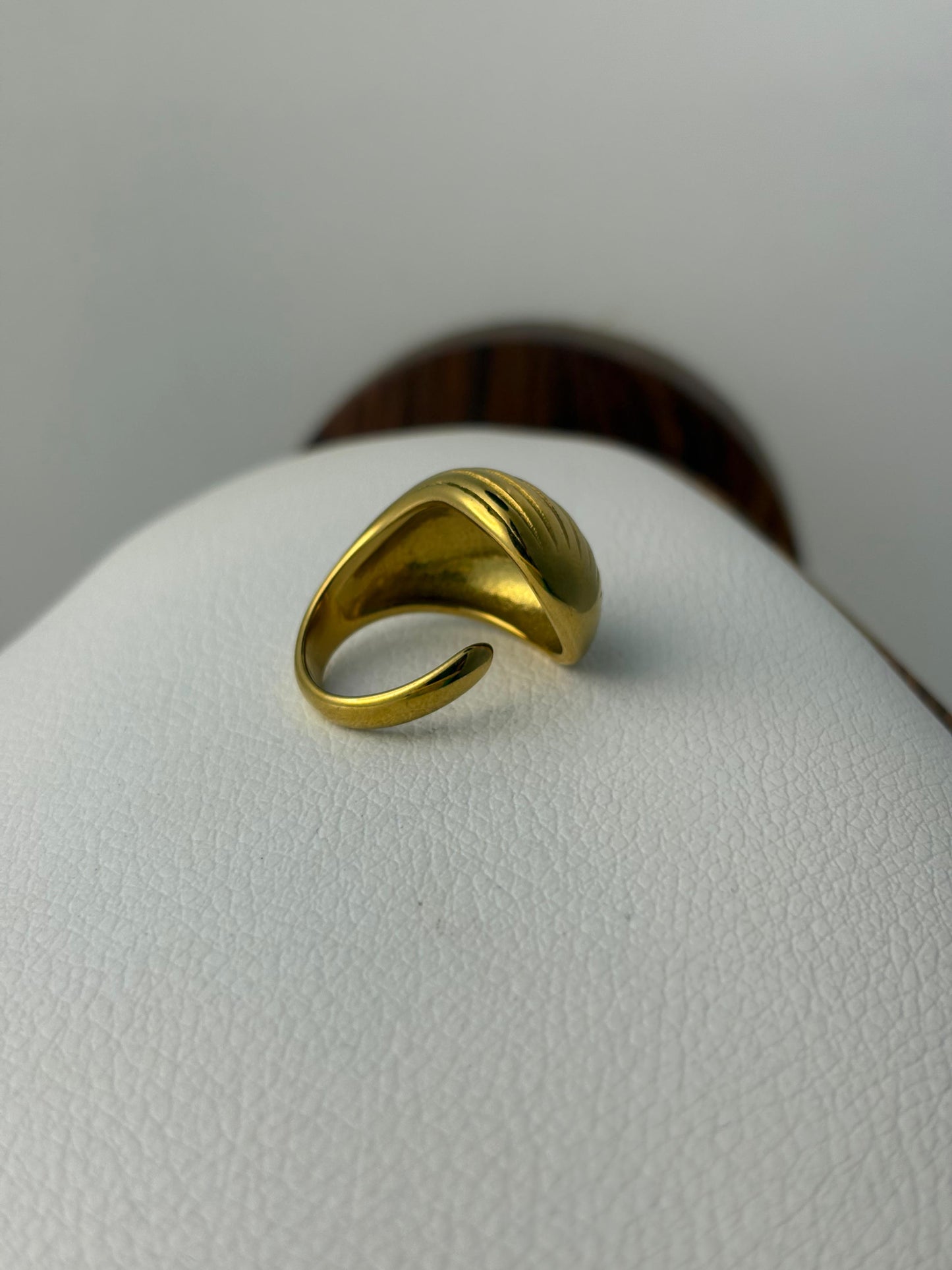 Royal Dome Ring