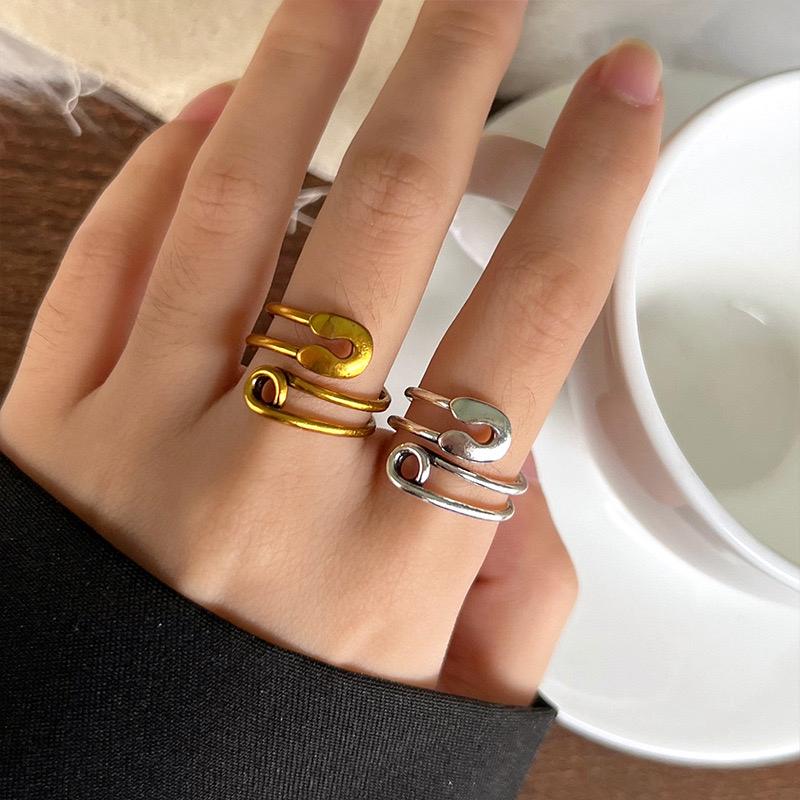 Abstract Swirl Adjustable Ring