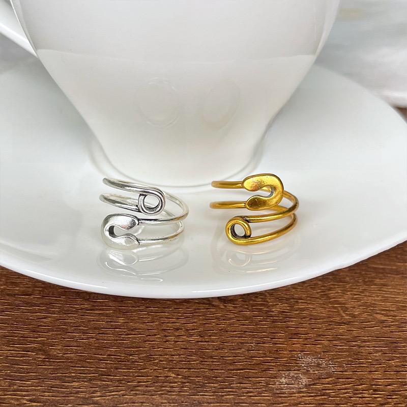 Abstract Swirl Adjustable Ring