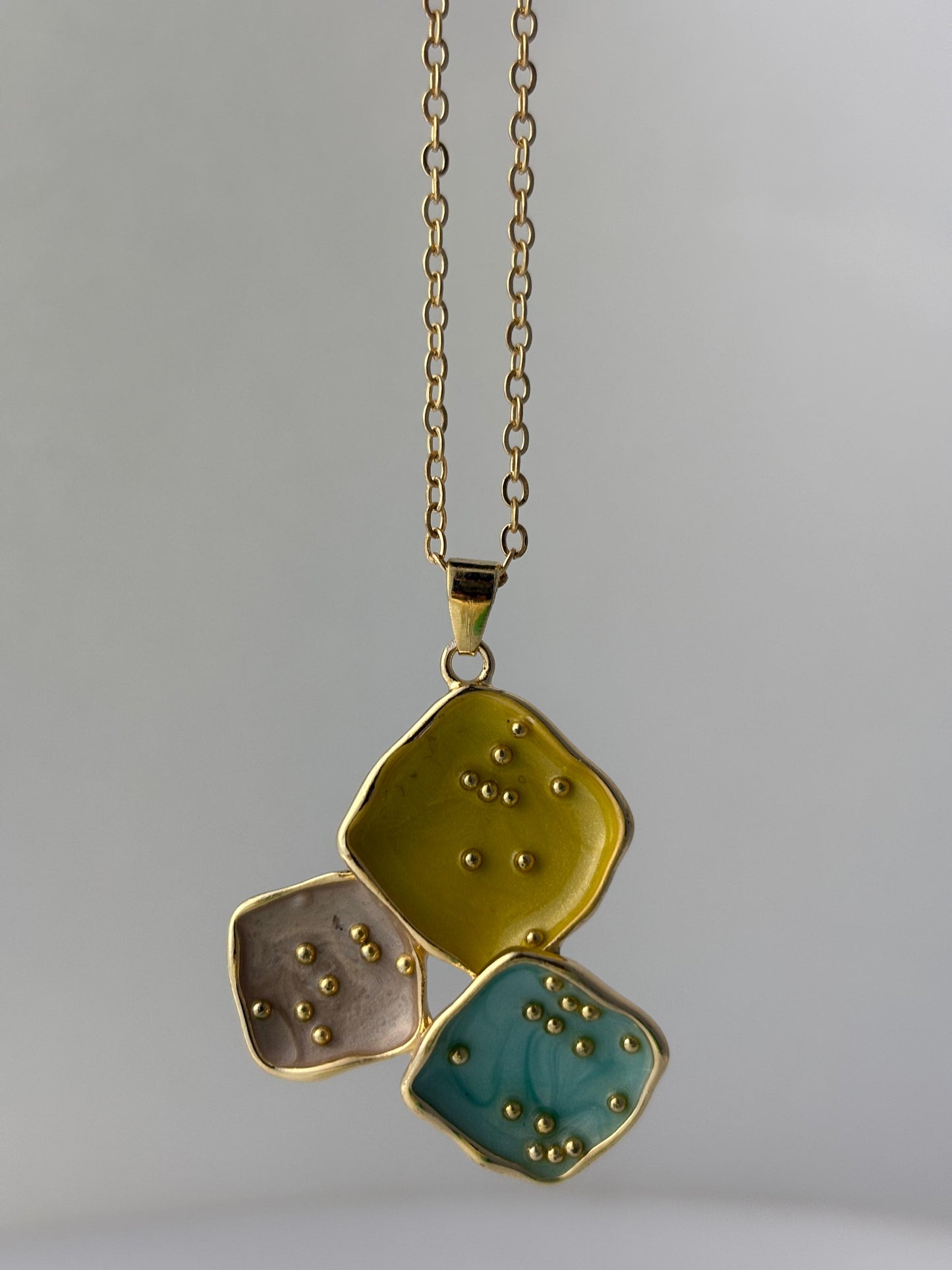 Multicolour Pendant Set