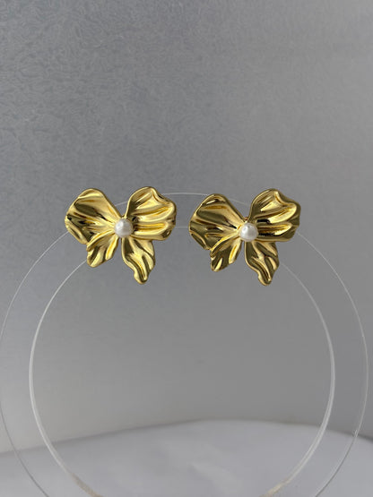 Gold Bow Pearl Earrings