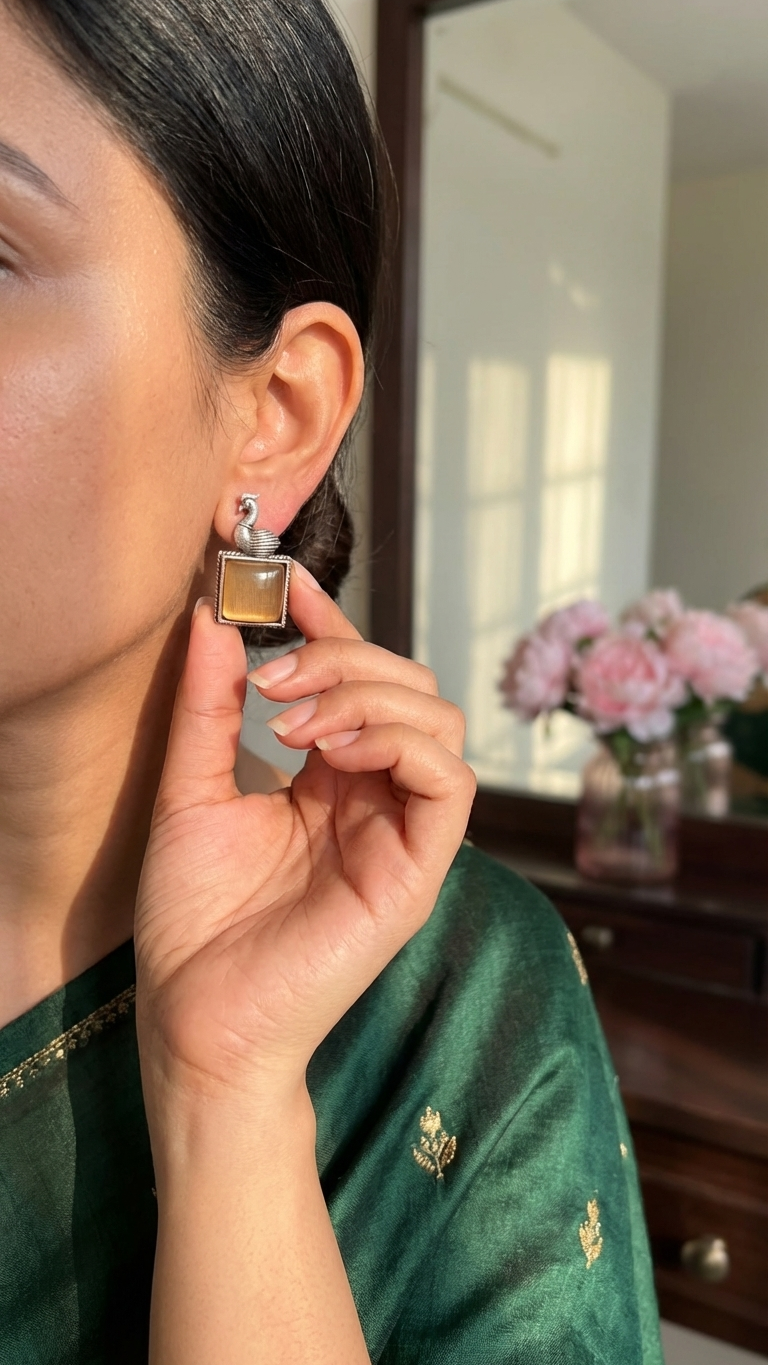 Swan Monalisa Stone Earrings