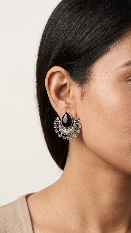 Oxidized Monalisa Stone Stud